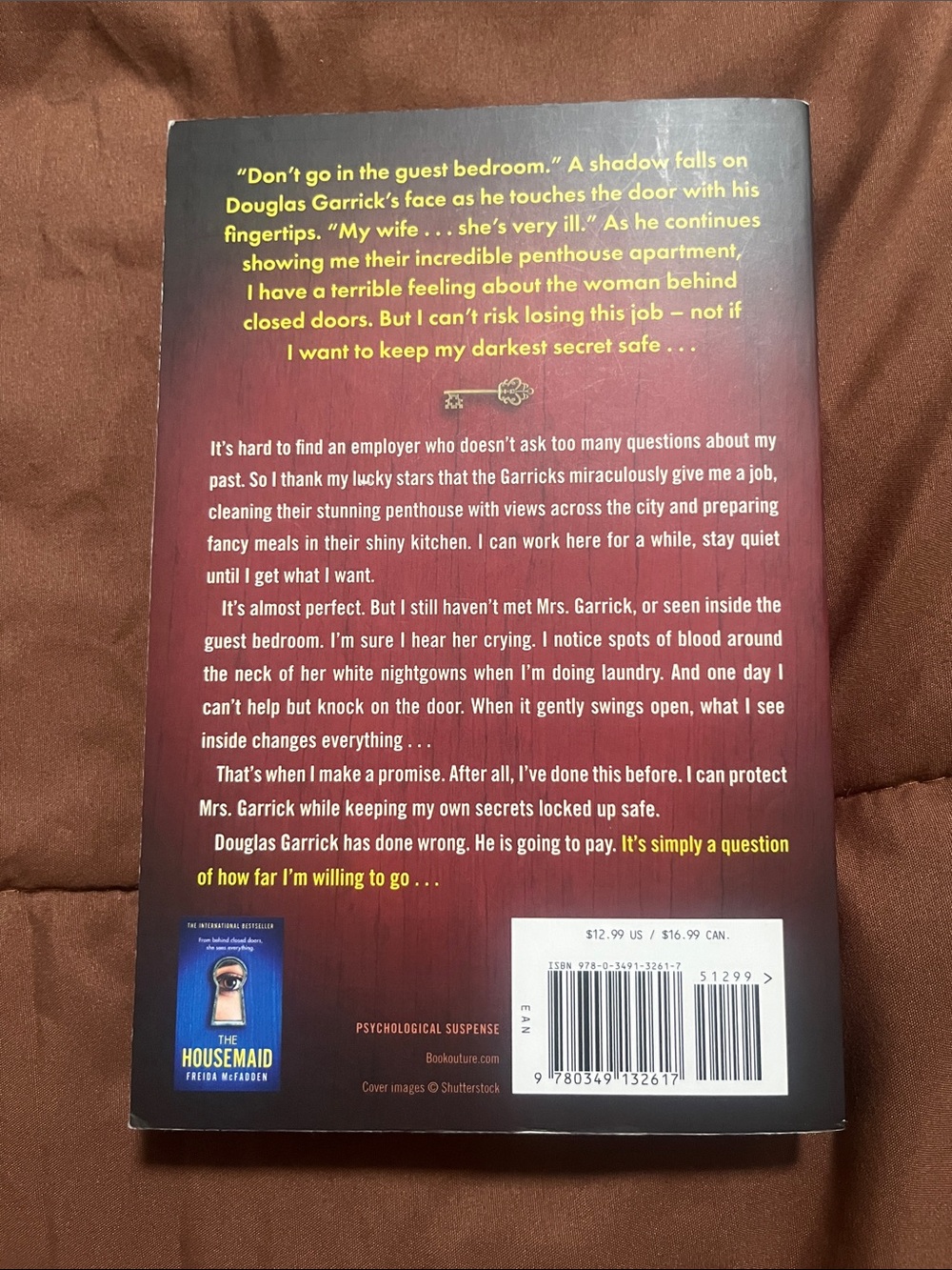 The Housemaid Trilogy - Blue, Red, White Book Set - Picture 4 of 8